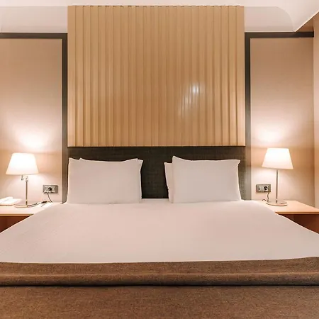 Invite Corner Τραμπζόν