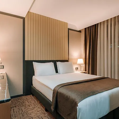 酒店 Invite Corner 4*