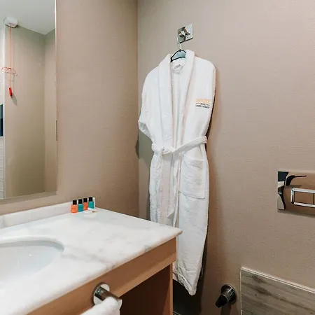 Invite Corner Τραμπζόν