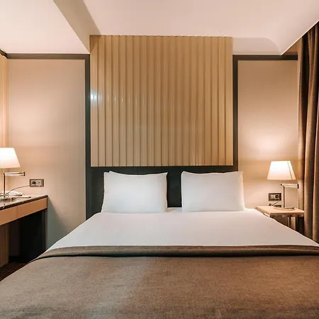 Invite Corner 4* 特拉布宗