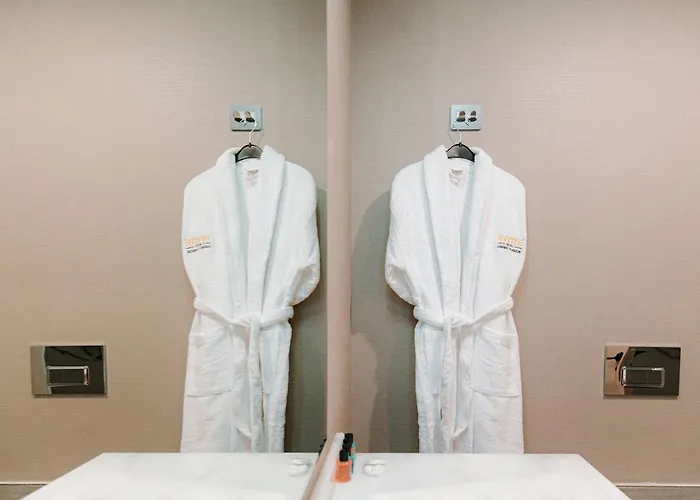 Hotel Invite Corner 4*